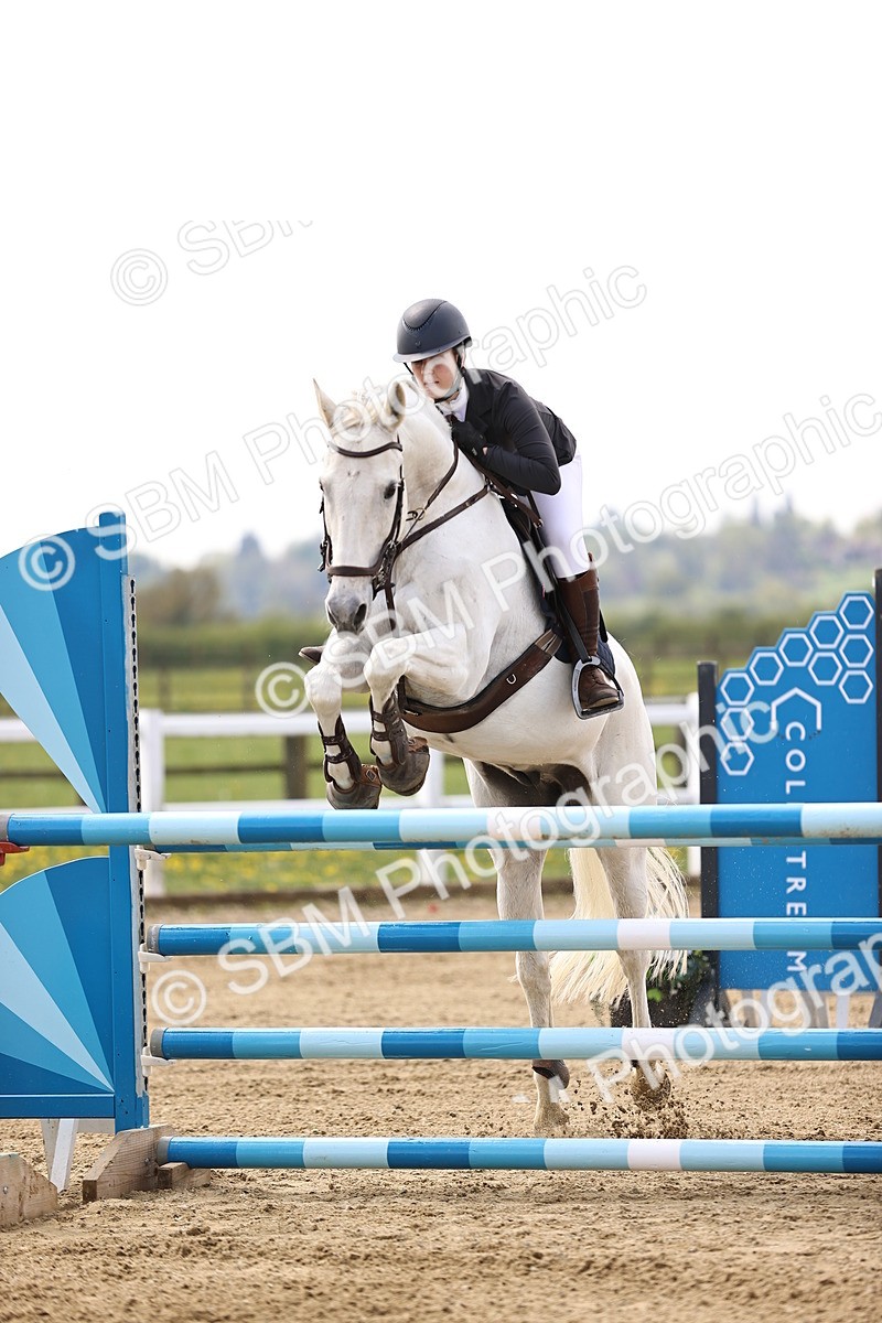 SBM_002351 - Class 11 - Senior newcomers - 1.10m