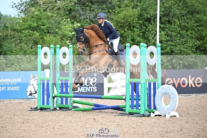 260523-100656-00213 - Cls 13 Clear Round 50cm