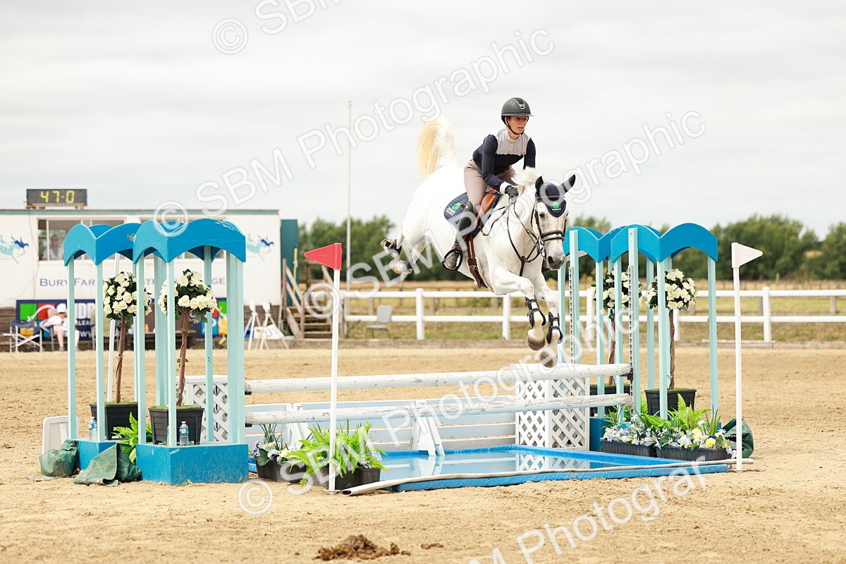 SBM_017587 - Class 21 - Senior Newcomers Championship 2d Rd