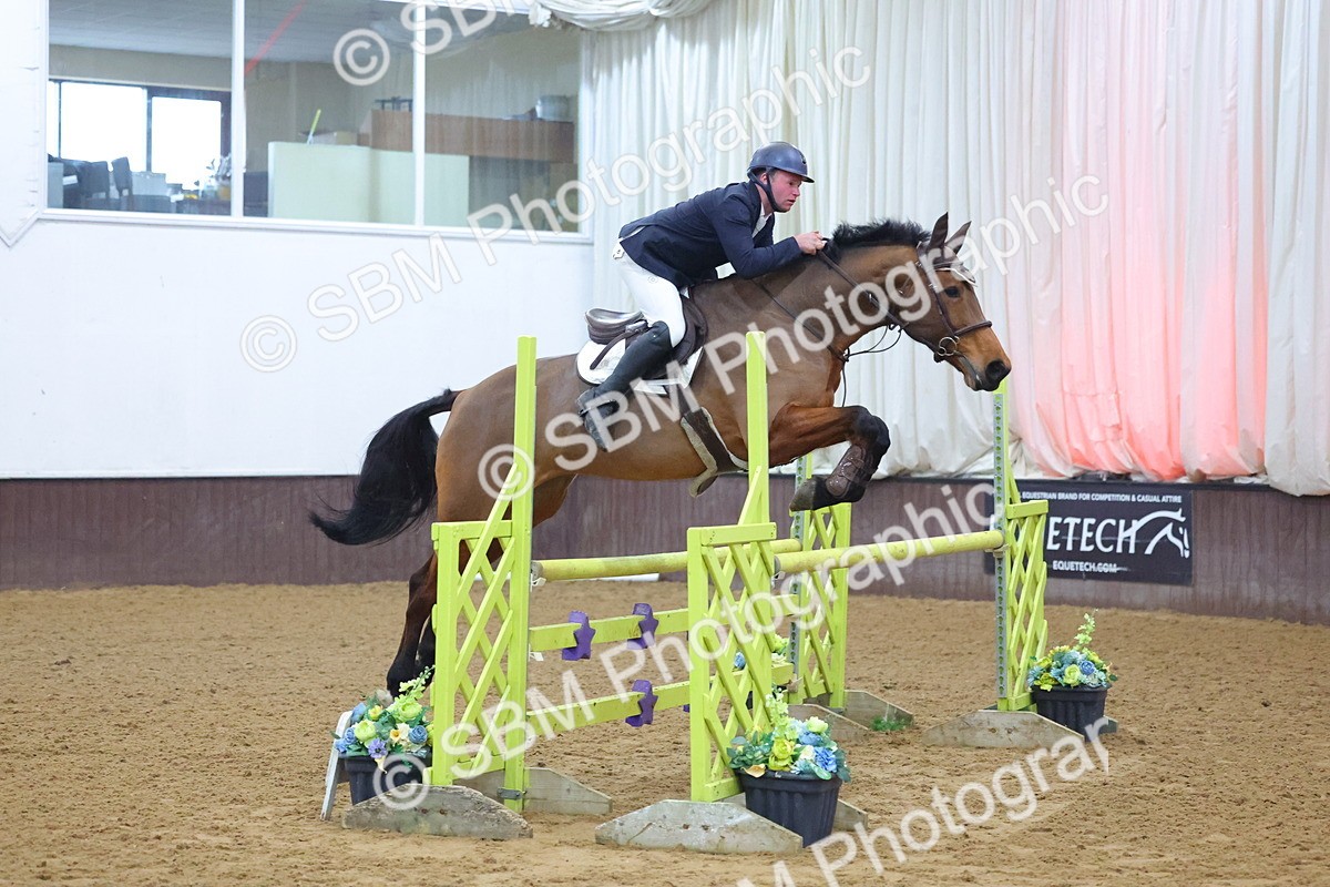 SBM_008834 - Class 22  - Senior Newcomers/ 1.10m Open - First Round (1.10m)