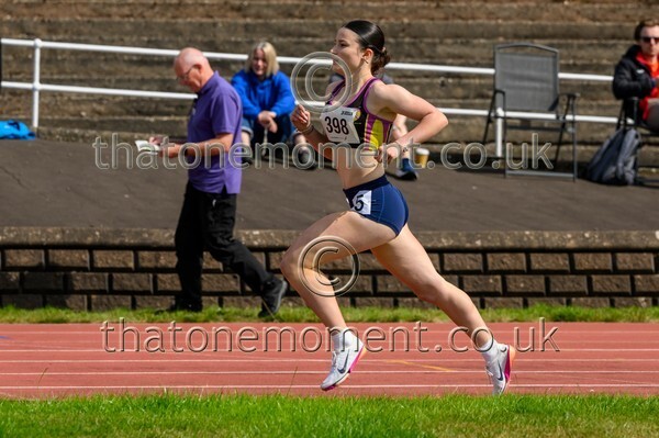Age26 SAT-916112 - Track Female Set One