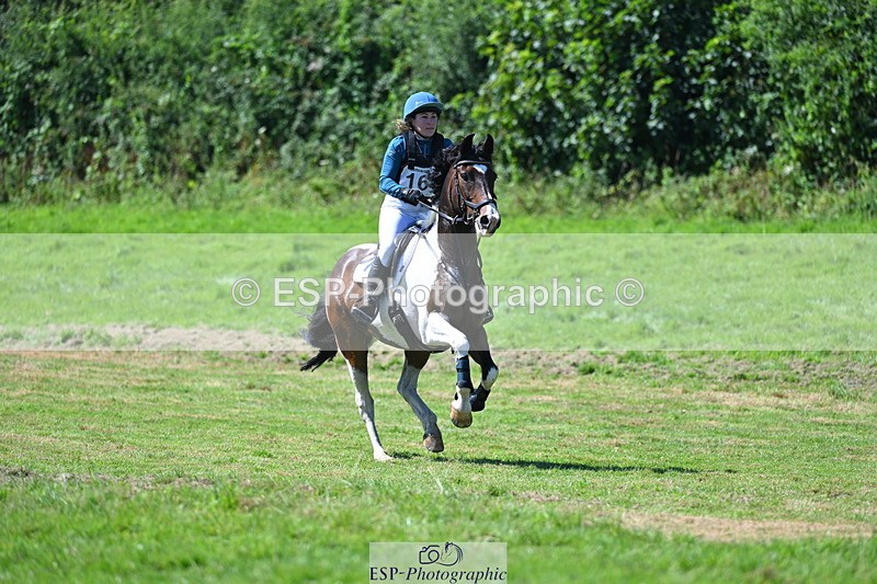 240811A-143016-04879 - 165-