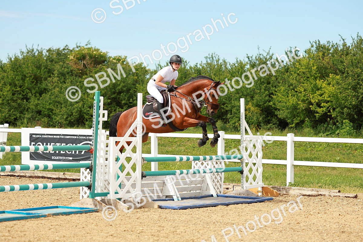 SBM_002331 - Class 4 - Senior Newcomers - 1.10m