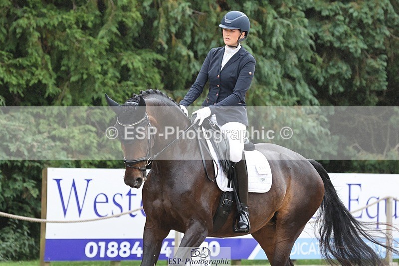 240810-142515-03637 - 154-Lauren.Aston-Free.Flo