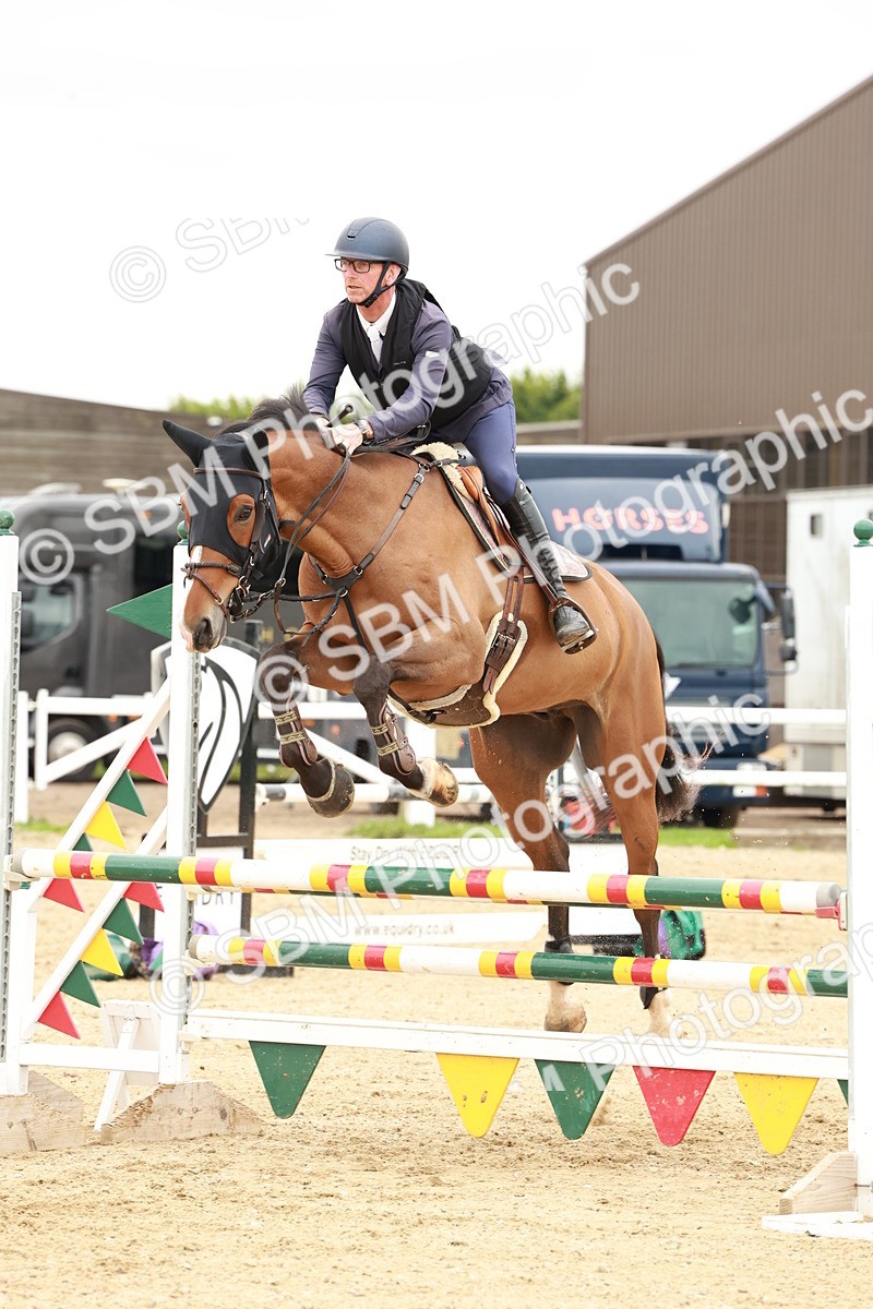 1I0A7410 - Class 3 - Senior Discovery - 1.00m