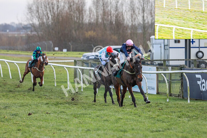 220125-Race 3-Emotional Roller-3649 - Race 3