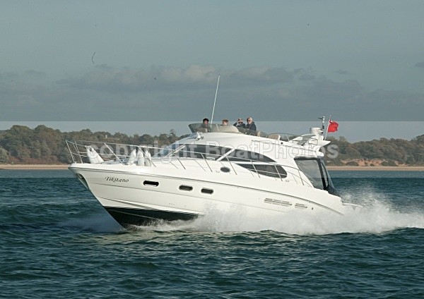 081010 TIKITANO 8CDX0477 - Flybridge Cruisers