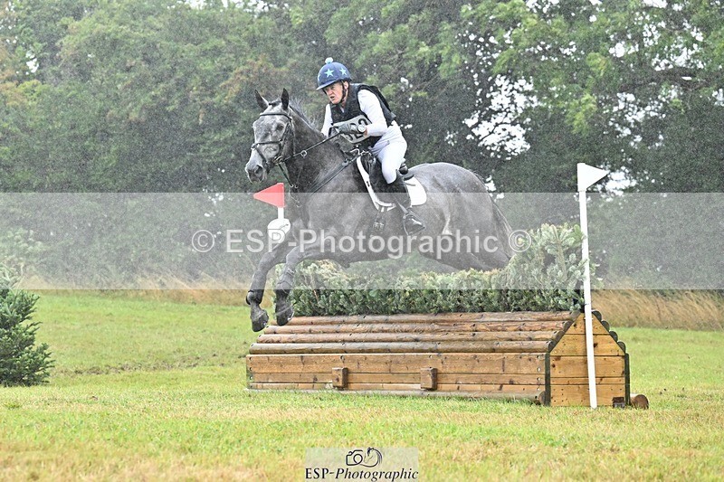 250830-151047-04805 - G-320-Gillian.Tabor