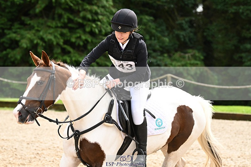 240824X-124143-25581 - 70cm Jump Off