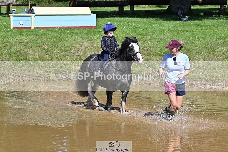 240728B-111528-01307 - Gemma's Group XC