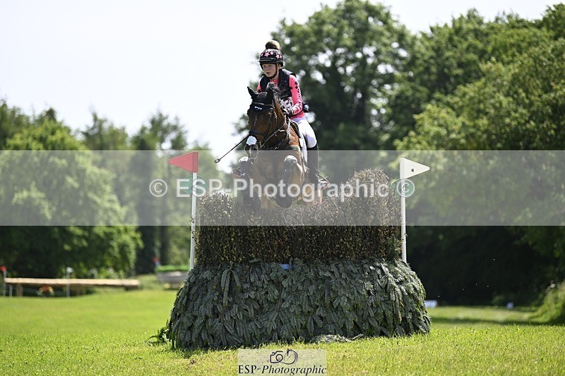 240525-133743-13737 - 153-LEGENDE_P-Ellie_Fredericks