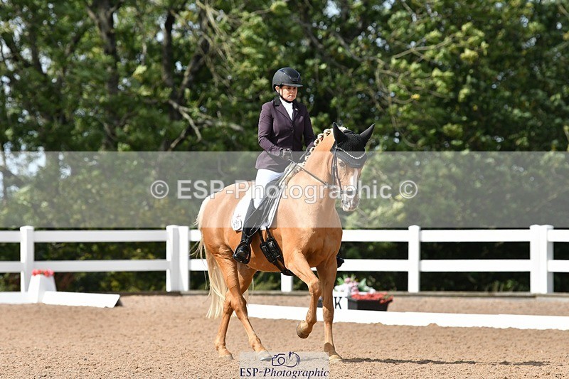 250906-134018-02950 - 121-Jodie.SmithAmber