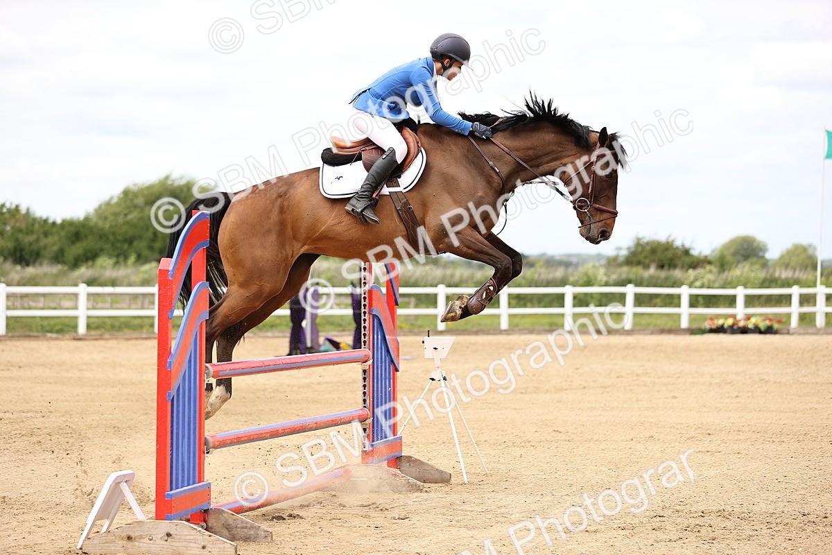 SBM_000457 - Class 4 - 1m showjumping