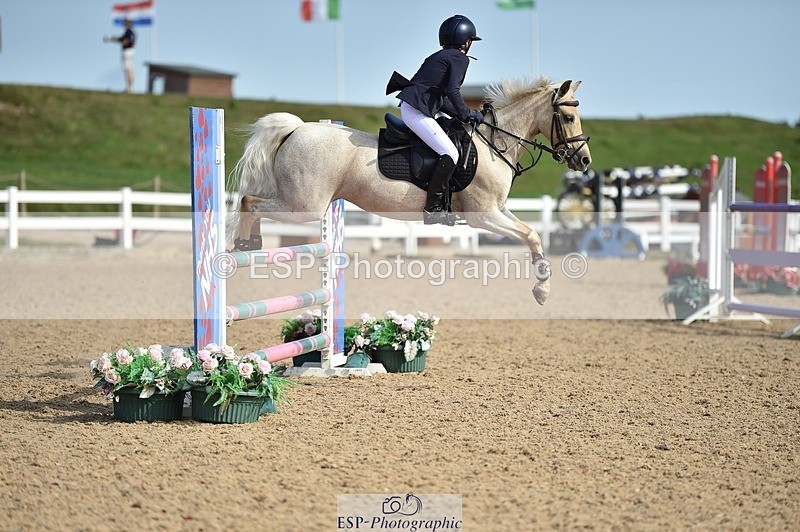 250628-171400-07041 - Cls 24 Pony Discovery & 90cm Open