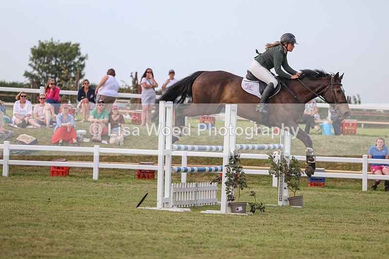 3E7A0931 - Class D: Showjumping Senior Newcomers/1.10m open