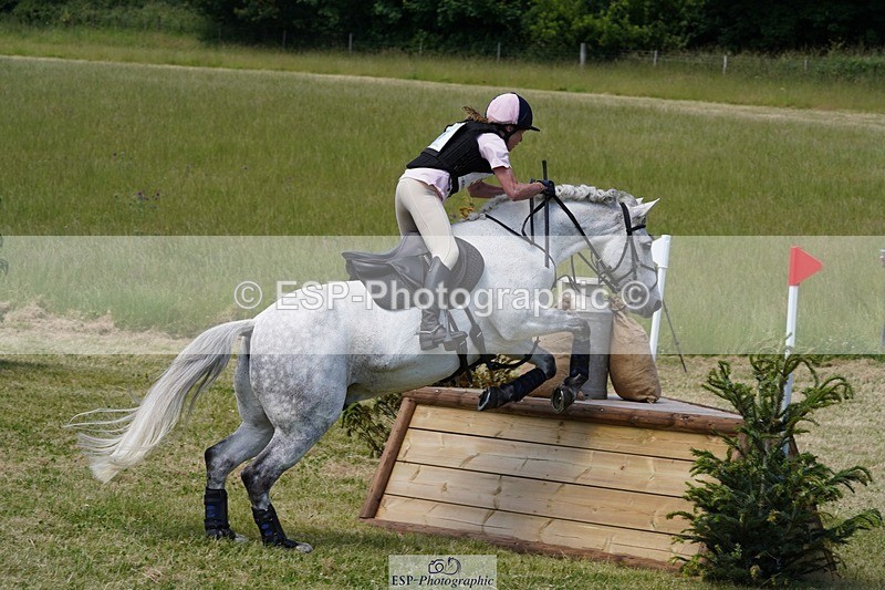 240629X-111534-1516 - 055-Susanna_Morris-BREEOGUE_BREEZE