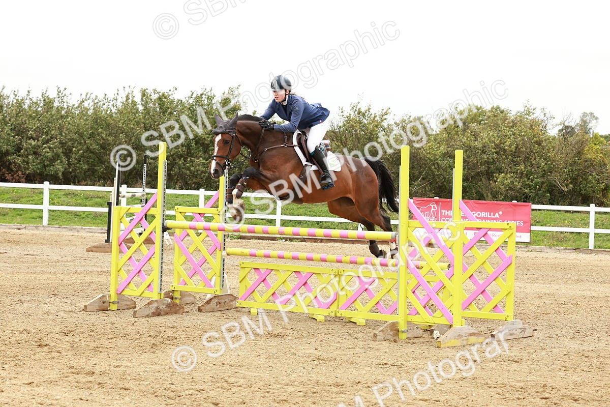 1I0A7833 - Class 4 - Senior Newcomers 1.10m