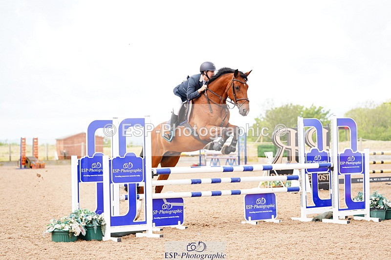 240526A-110246-07708 - Cls 26 Chard Equ 1.05m and 1.10m Grand Prix