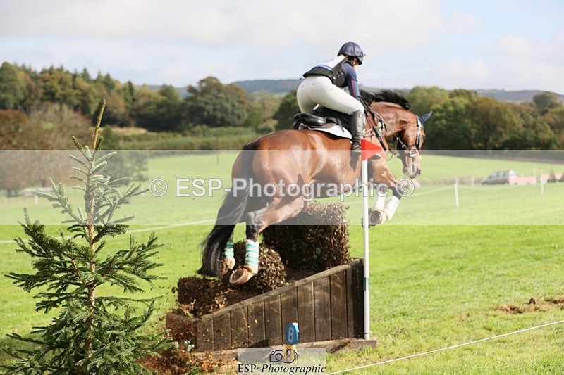 231020-120611-08707 - 040-DODINGTON-Sophie.Wildern-XC