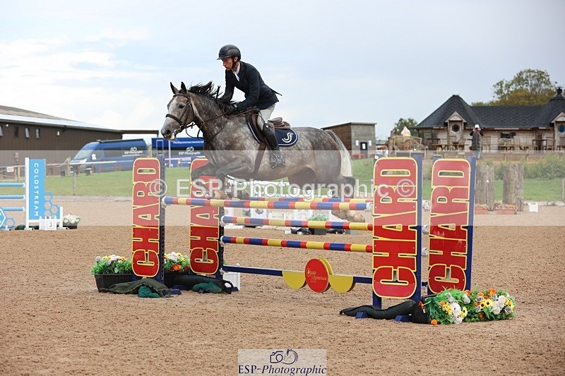 250911-124259-01533 - Cls 3 Snr Foxhunter