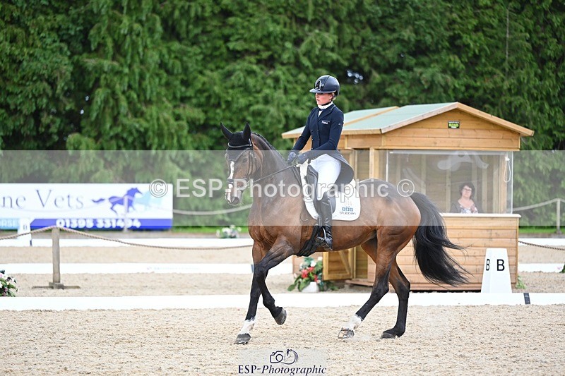 240524-142011-10205 - 530-GLOBAL_FAERLIE_FLASHY-Sanne_de_Jong