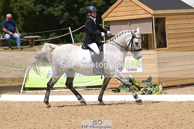 250720A-123147-10336 - 022-Vanessa.Capps-Catch.the.Moment