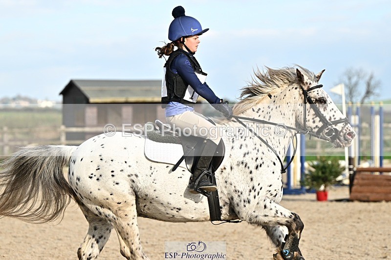 241110-133057-00858 - 60-65cm Arena Eventing