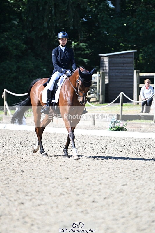 250522A-095345-02759 - A-009-Clementine.Crosthwaite.Eyre-LYJADOR