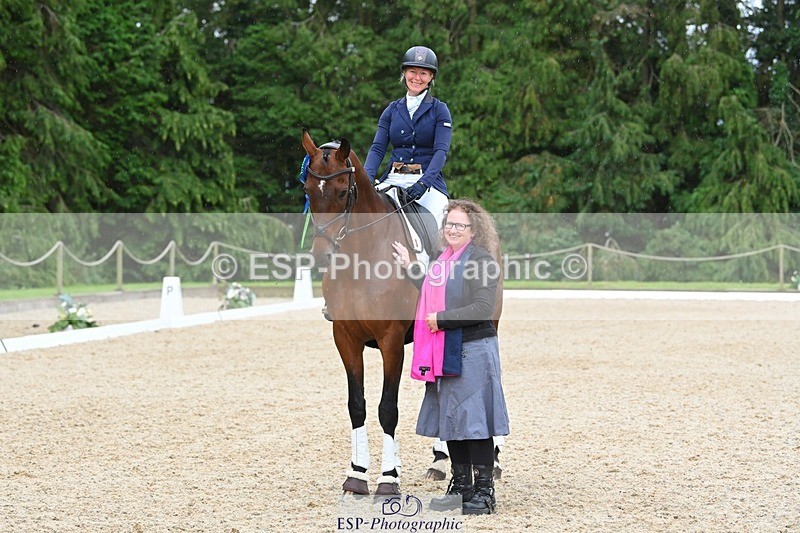 230813-162913-08323 - Medium Bronze Presentations