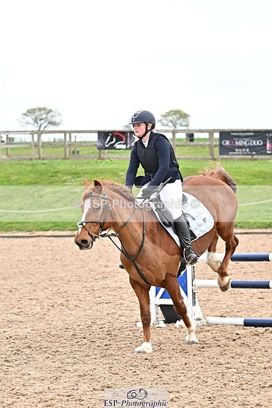 250414-113820-00618 - 90cm Round 1