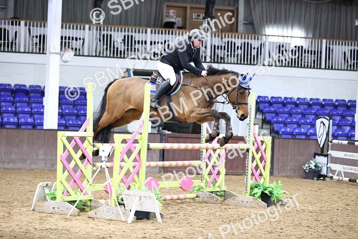 SBM_005601 - Class 17 - Senior Newcomers 1.10m