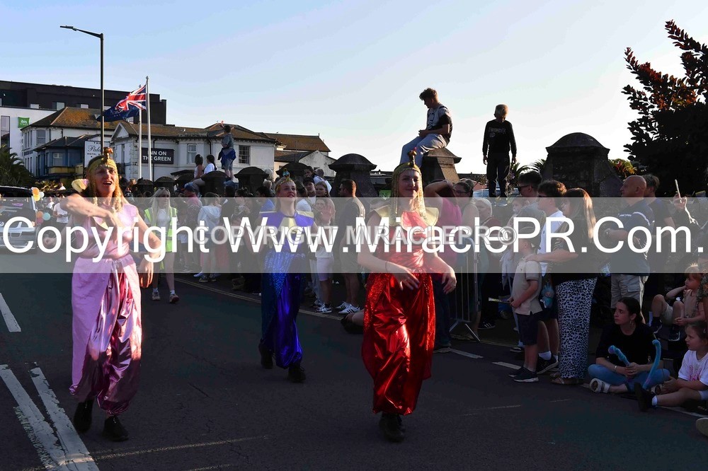 SH4_3519 - Carnival Procession.