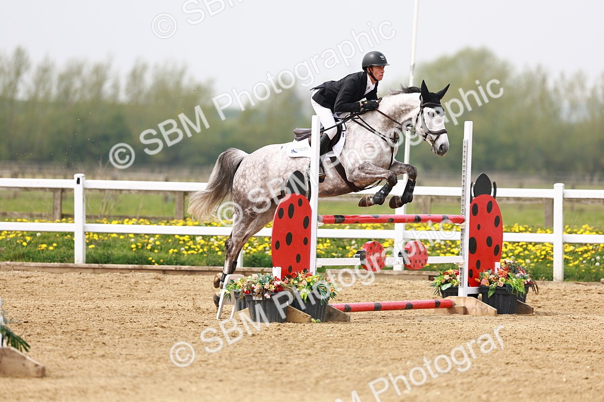  - Class 17 - Senior 1.05m