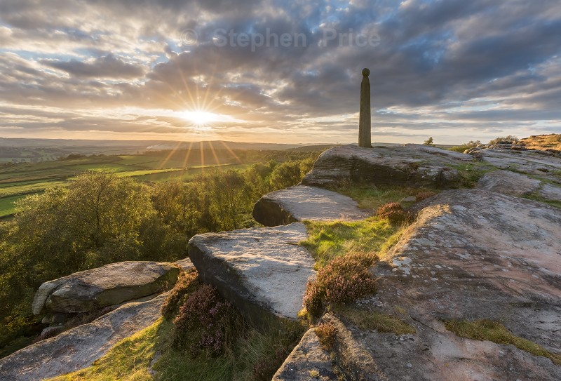 Birchen Edge Peak District | Nelsons Monument