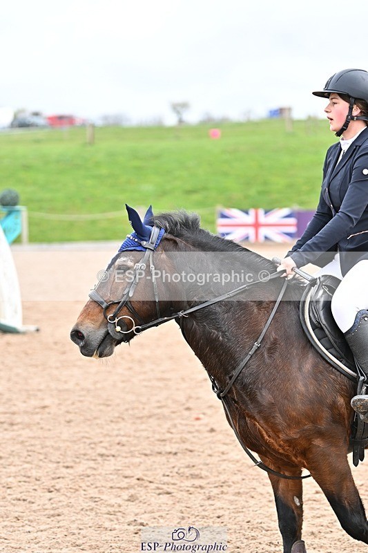 250414-102318-00079 - 70cm Round 1