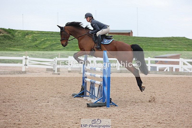 241101A-103731-01115 - FRI Cls 4 Snr 1.05m