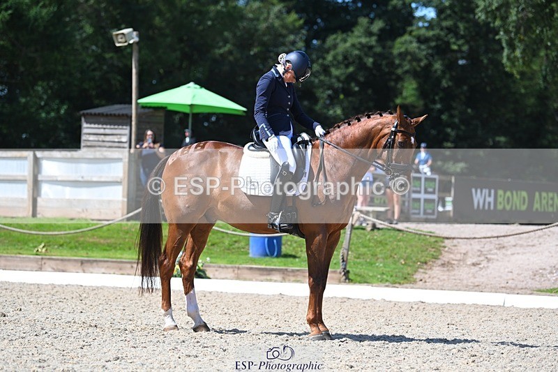 230811-115111-01090 - Cls 4 Adv Medium Silver