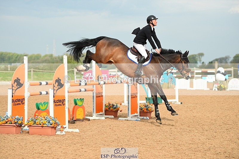 230504A-091148-00298 - Cls 8 Snr Foxhunter