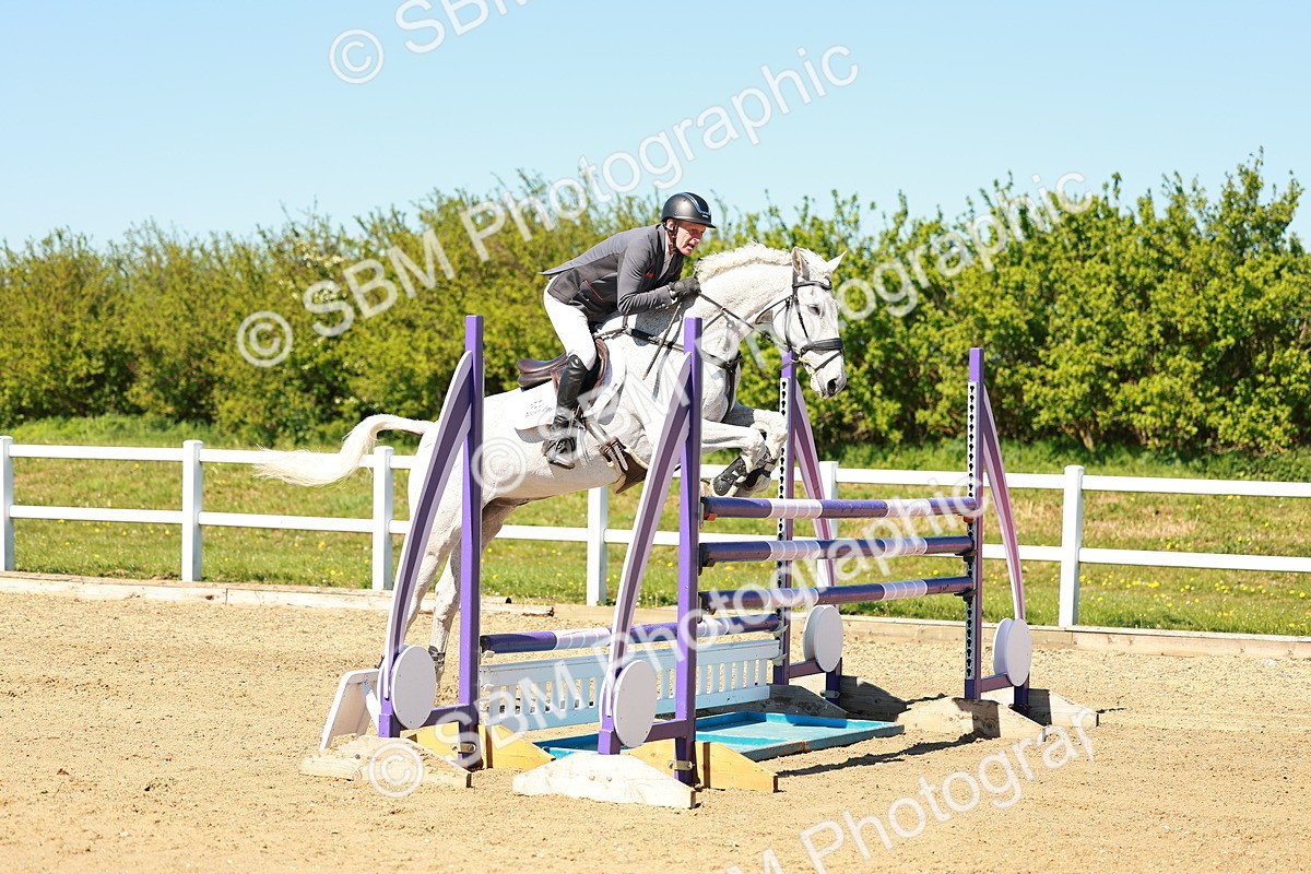 SBM_001527 - Class 5 - Senior Foxhunter - 1.20m