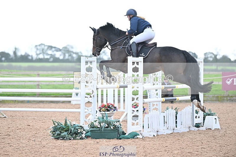 231013A-141712-02641 - Cls 9 Foxhunter & 1.20m Open
