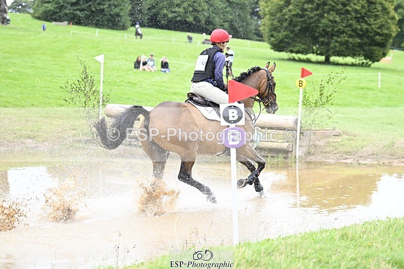 240803-122106-04005 - 120-Rosie_Bradley-Hole-BROADSTRUTHER