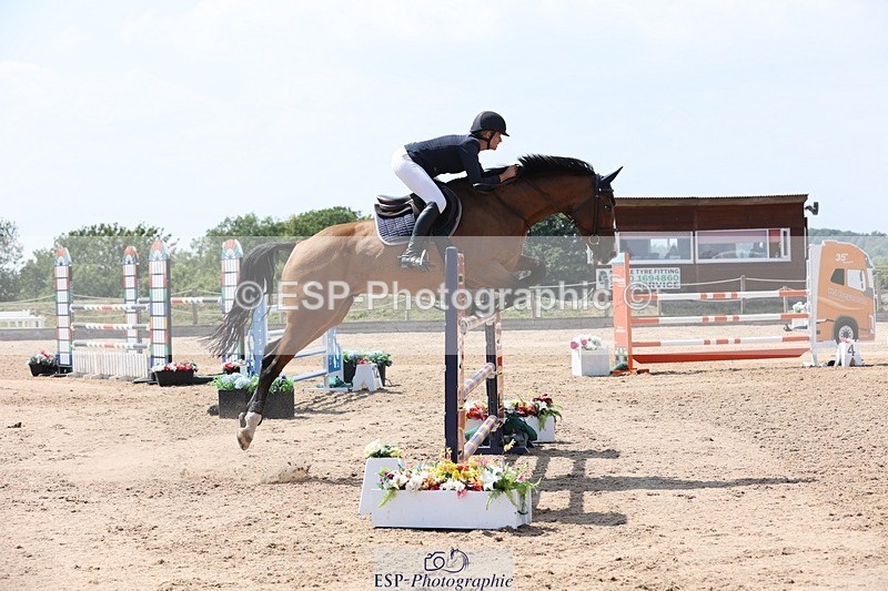 250725-143446-03357 - Cls 3 Snr Foxhunter