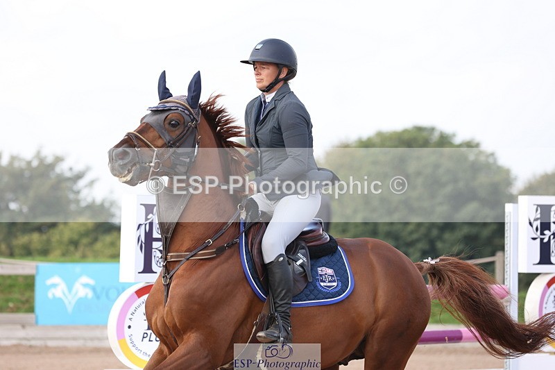 230915A-105314-01565 - Cls 2 Snr Foxhunter