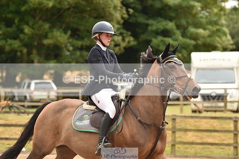 230618-144300-12971 - Cls 25 Pony Foxhunter & 1.10m Open