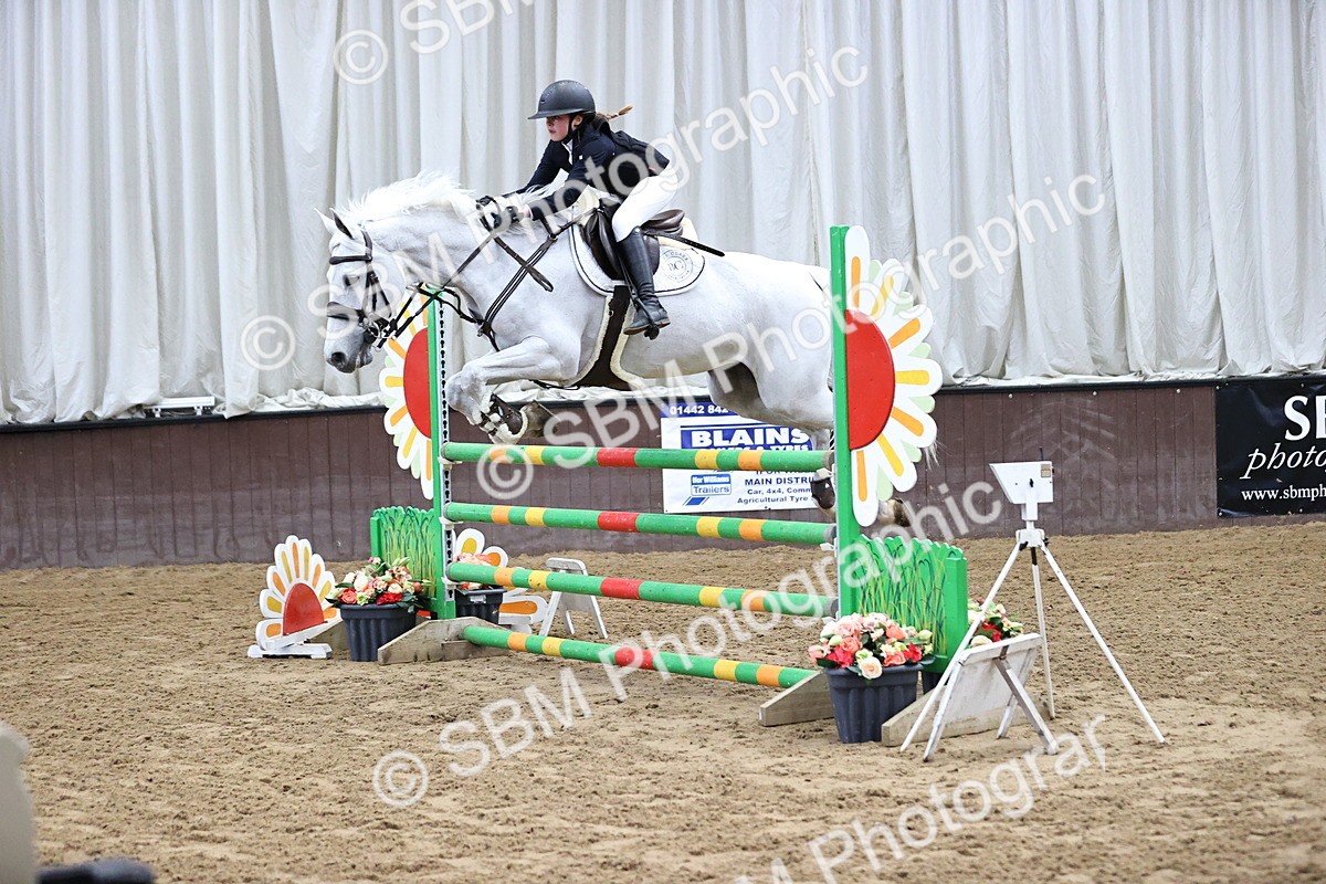 SBM_005932 - Class 16 - Senior Newcomers - 1.10m Open