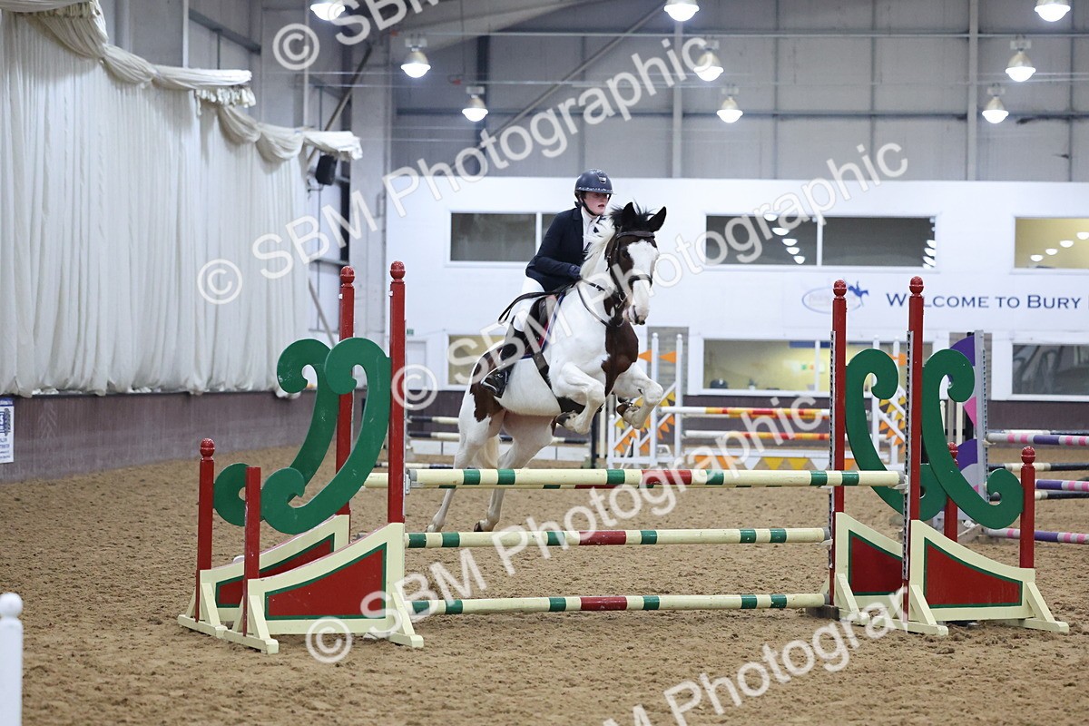 SBM_003136 - Class 11 - Blue Chip Pony Newcomers - 1.00m Open