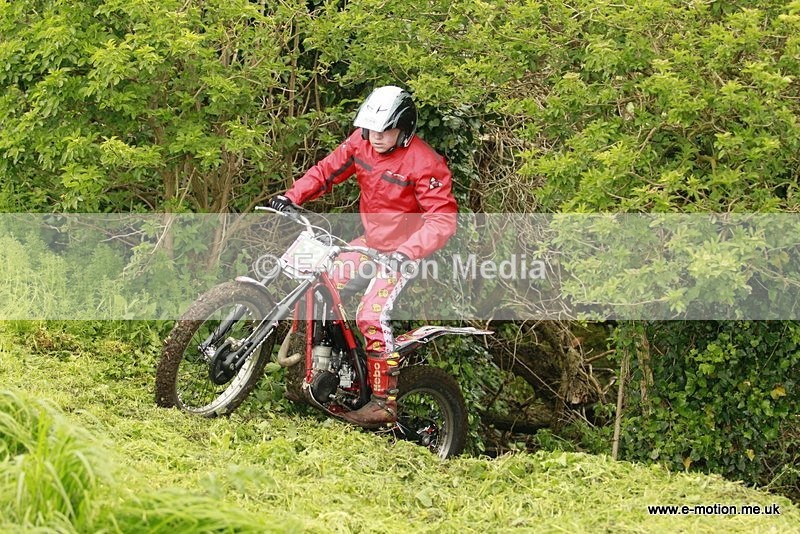 TR 060512-025 - Petit Bot - 06/05/12