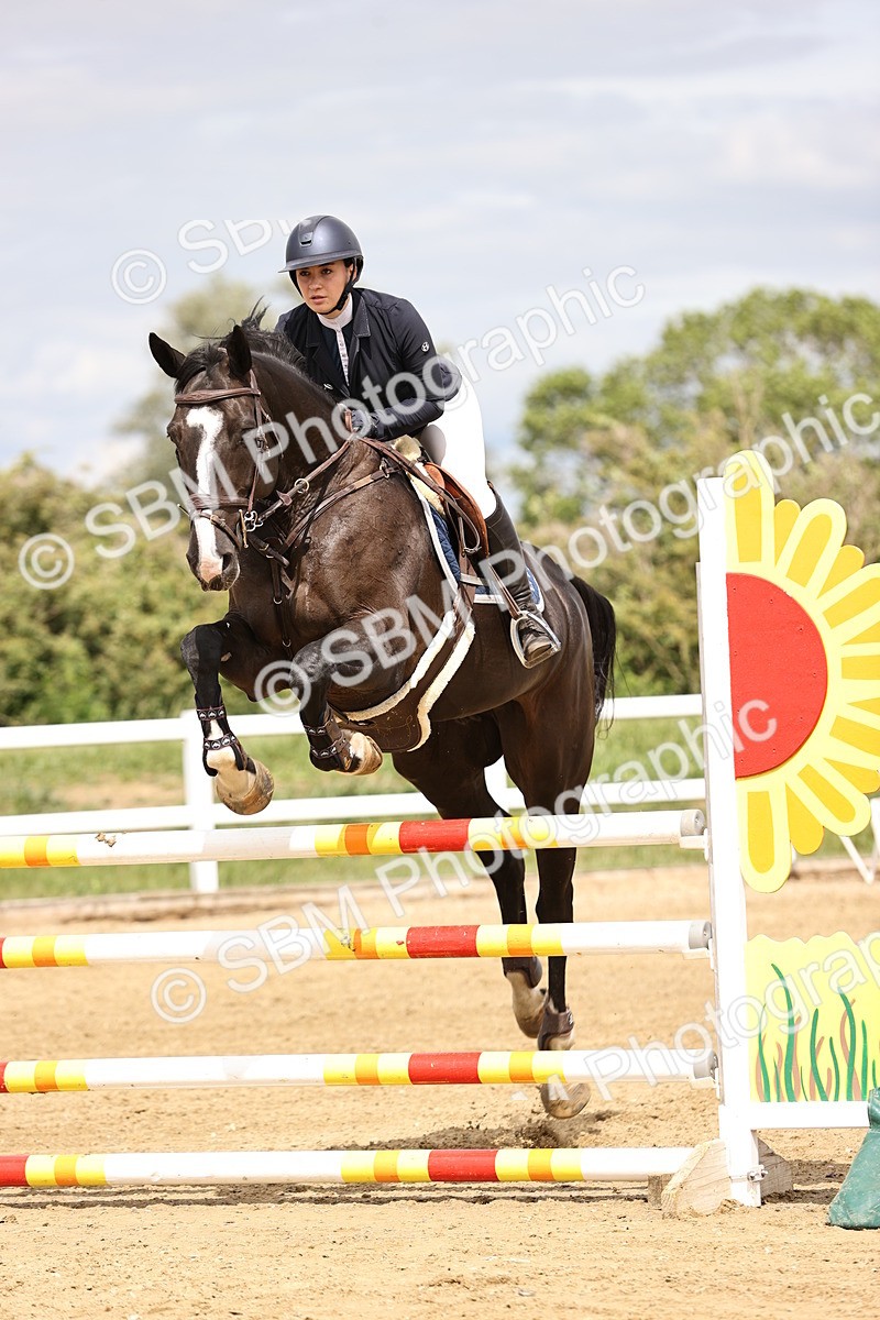 SBM_003398 - Class 11 - Senior Newcomers - 1.10m