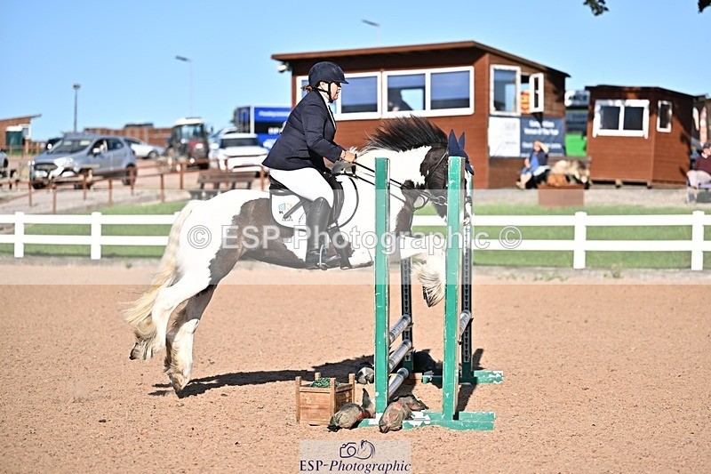 260915-163421-00045 - Clear Round and 60cm