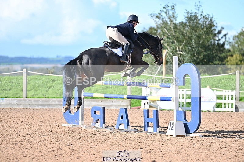 231014A-114201-04465 - Cls 18 Newcomers & 1.10m Open